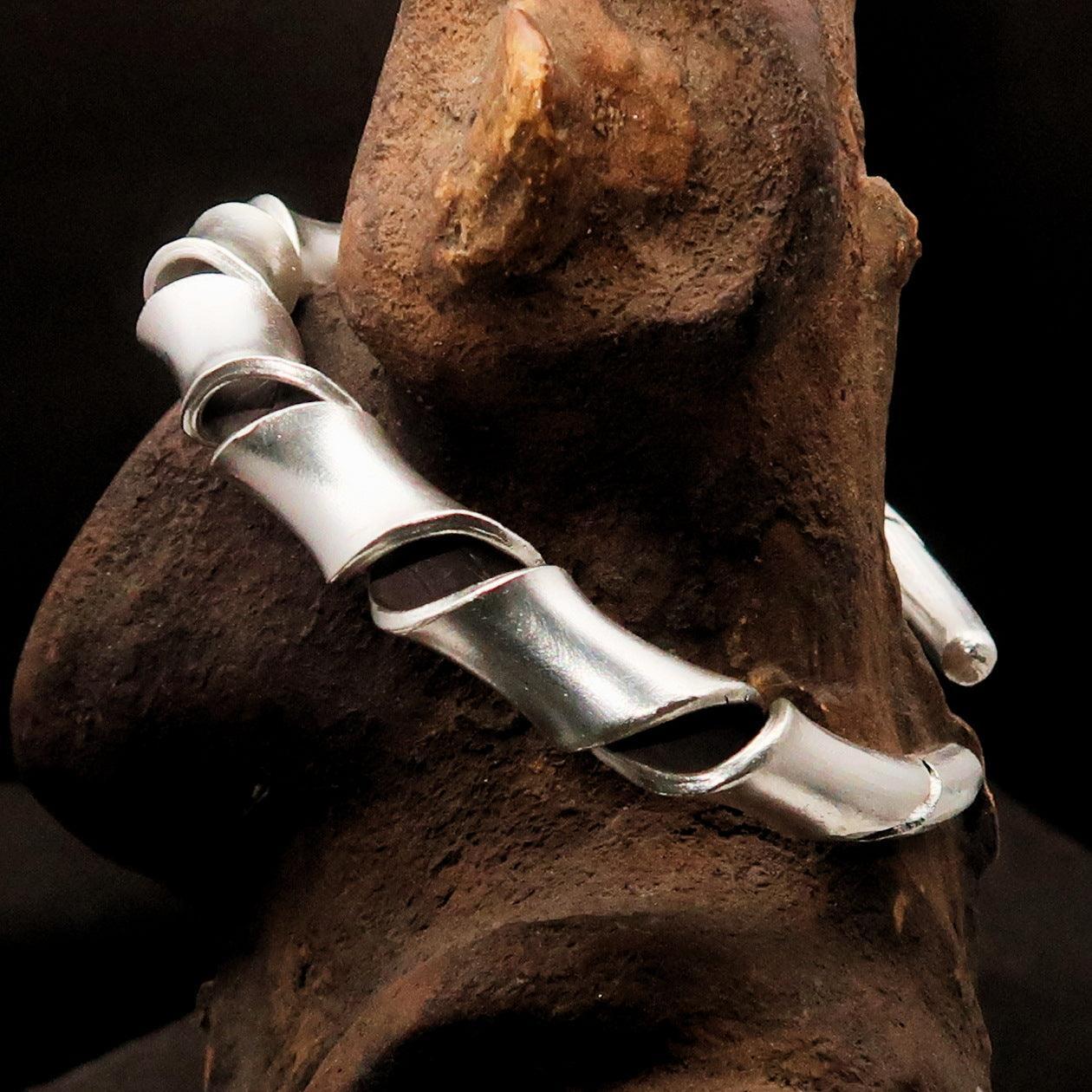 Excellent handcrafted minimalistic TWISTED Sterling Silver Bracelet / Bangle