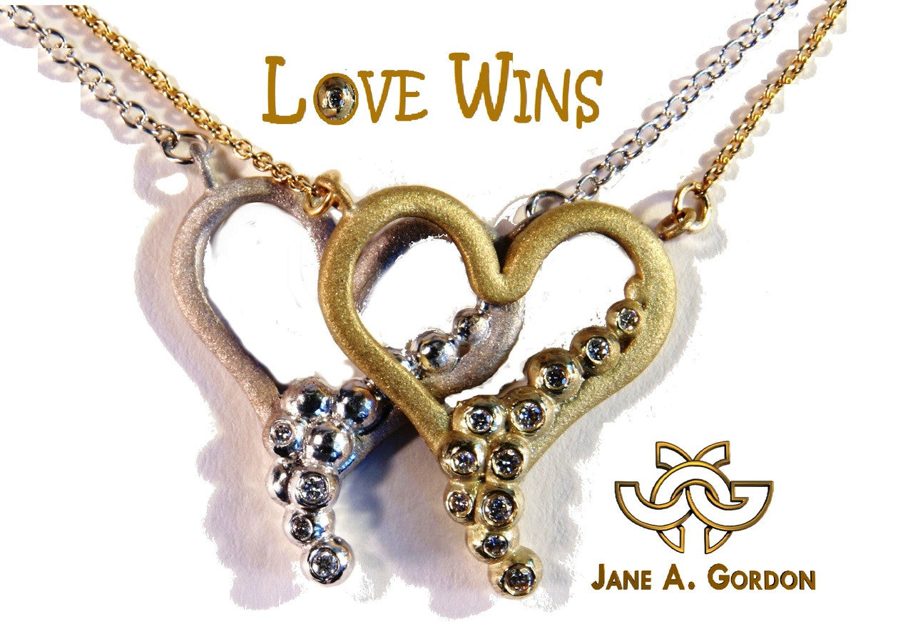 Heart Flow Necklace with Overflowing Diamonds  in 18K Gold